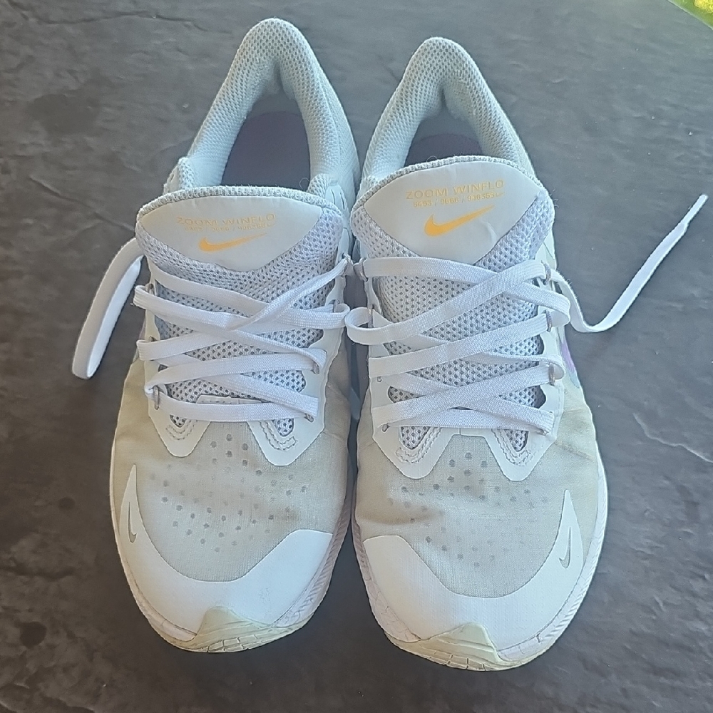 Nike Women's Athletic Shoes in White and Yellow